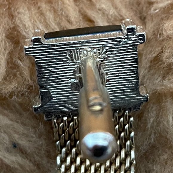 VTG Swank Mesh Wraparound Cuff Links - Picture 3 of 3